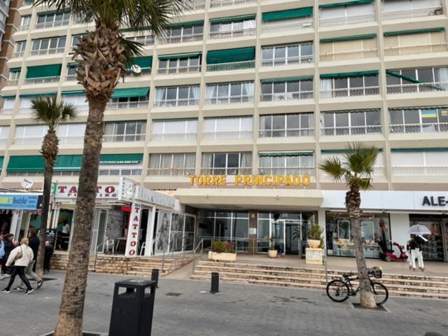 Precioso Apartamento A Estrenar En Primera Linea De Playa Benidorm Zewnętrze zdjęcie