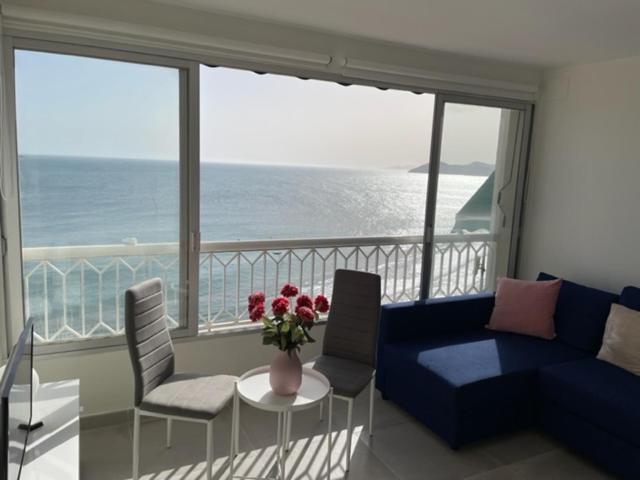 Precioso Apartamento A Estrenar En Primera Linea De Playa Benidorm Zewnętrze zdjęcie