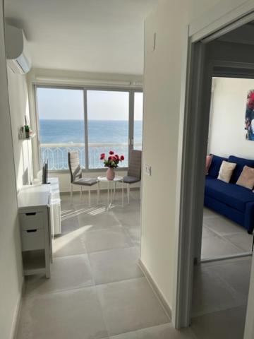 Precioso Apartamento A Estrenar En Primera Linea De Playa Benidorm Zewnętrze zdjęcie